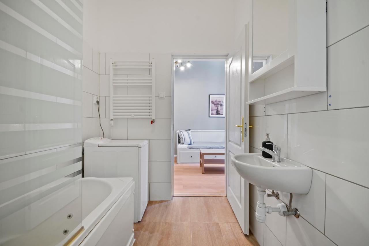Venus Apartments - Akacfa II Budapest Eksteriør bilde